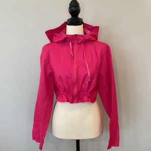Lululemon hot pink long sleeve hooded cropped zip front  Barbiecore workout